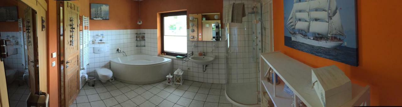 Ferienwohnungen "Weitblick" Und "Schwalbennest" Lodmannshagen Esterno foto